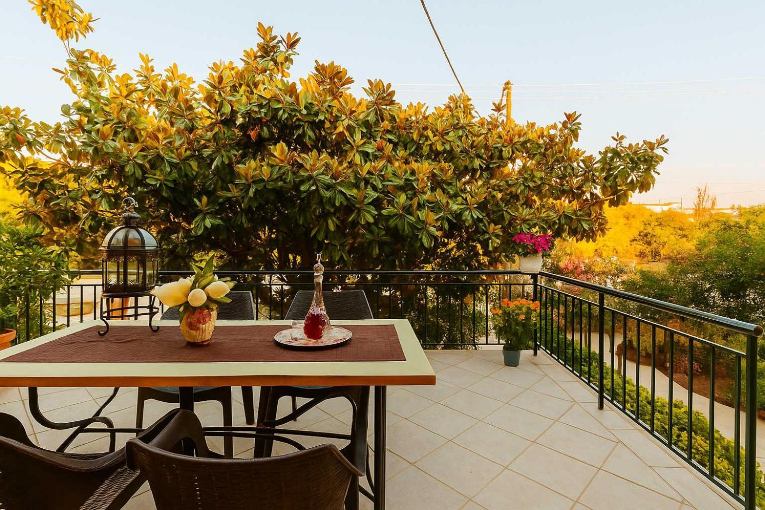 Stylish Seaside Home - Fully Equipped, Big Terrace 칼라마타 외부 사진